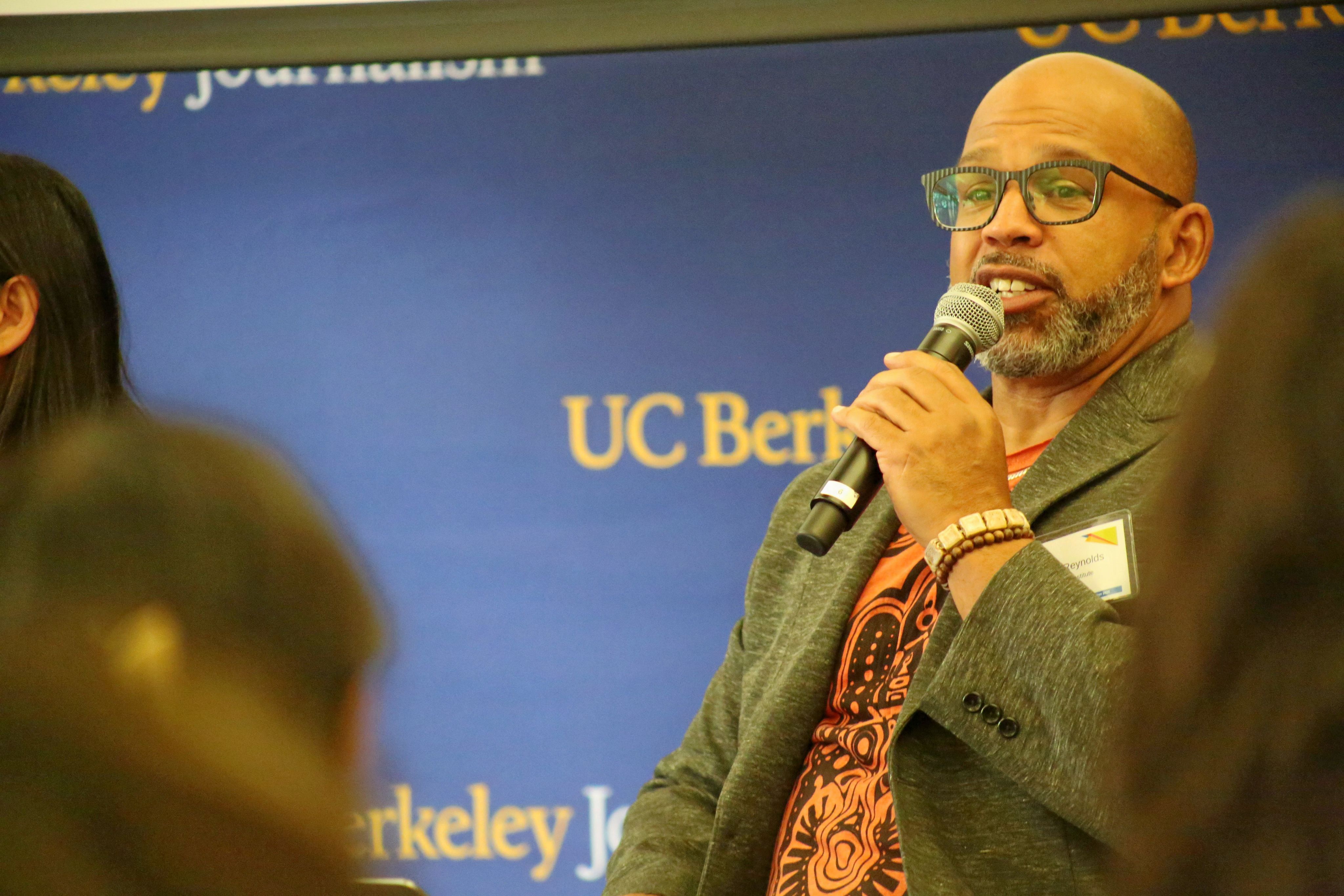  Martin Reynolds addressing fellows at orientation