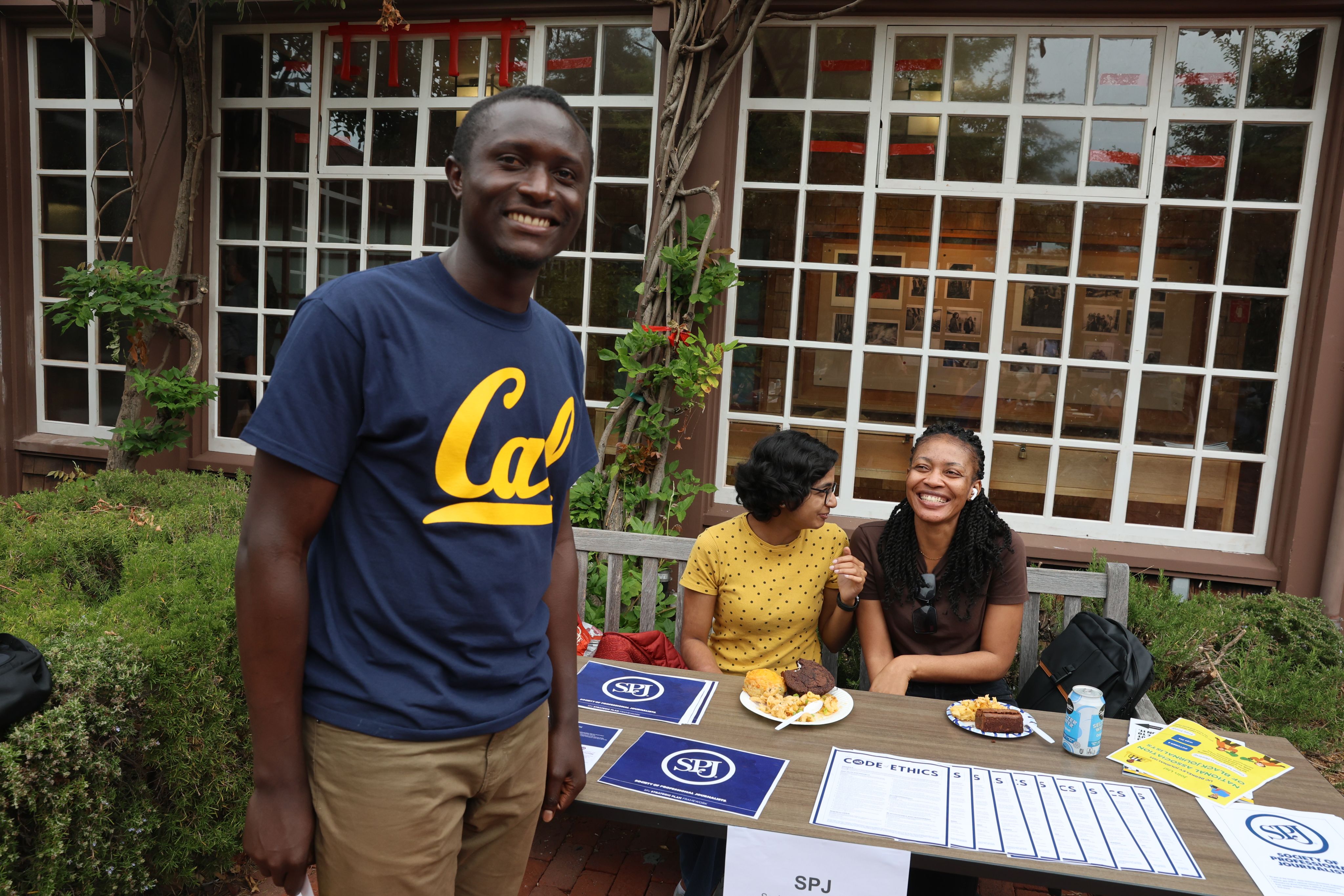 Photo of Fiona and Jennifer walking into North Gate